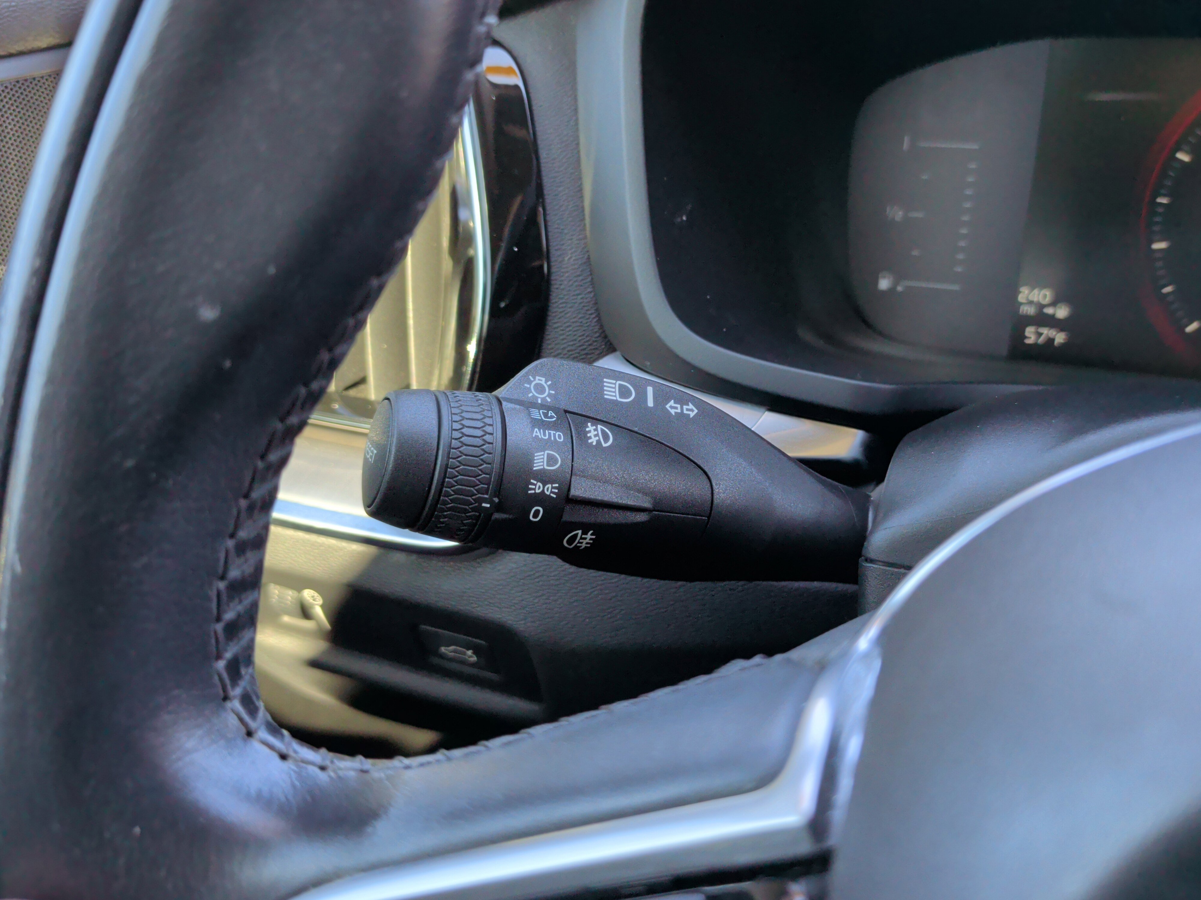 Used 2019 Volvo S60 T5 Momentum image 20