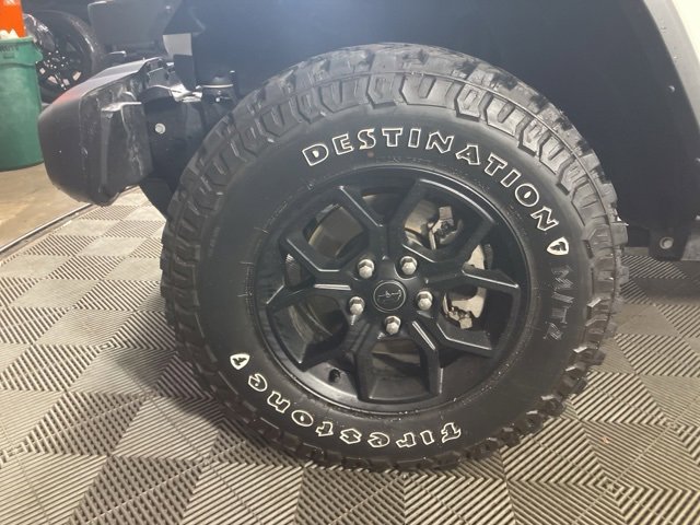 Used 2024 Jeep Gladiator Sport image 18