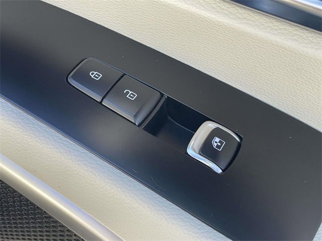 Used 2020 Kia Telluride EX w/ EX Premium Package image 18