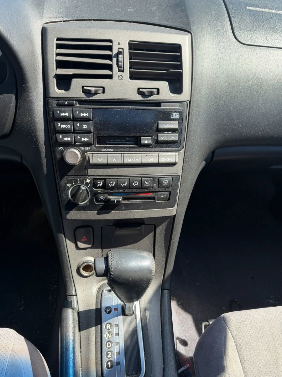 Used 2000 Nissan Maxima SE image 28