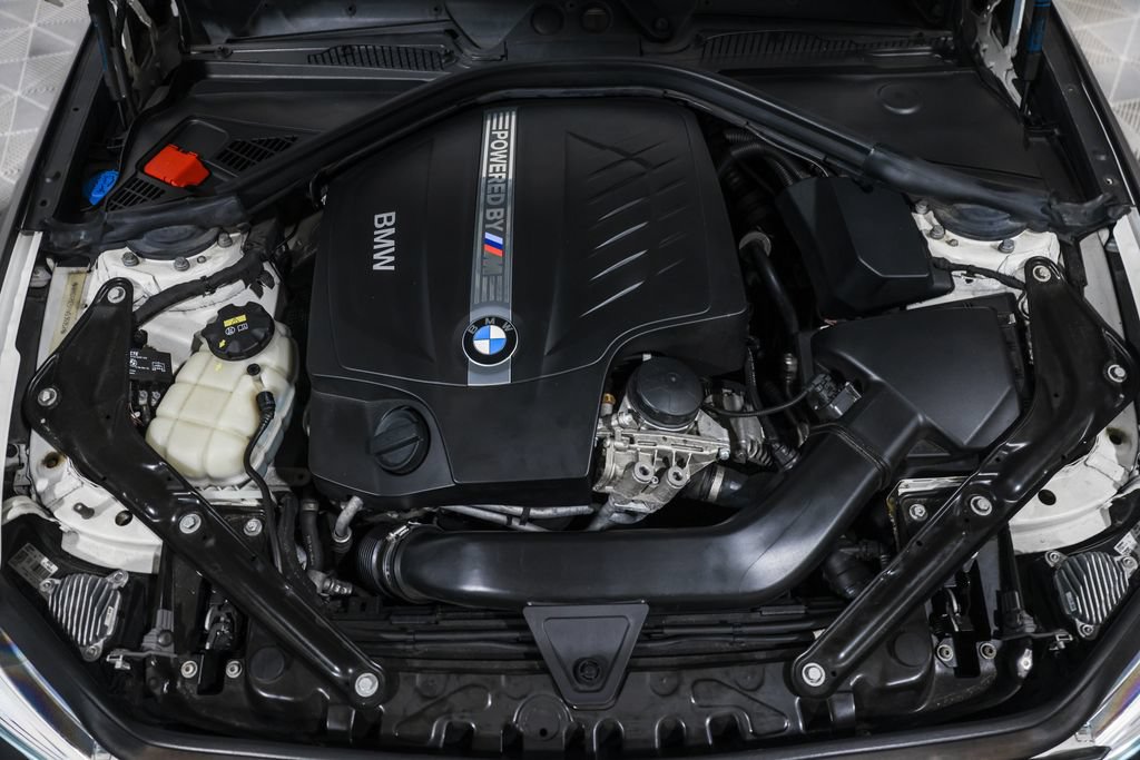 Used 2018 BMW M2 RWD image 31