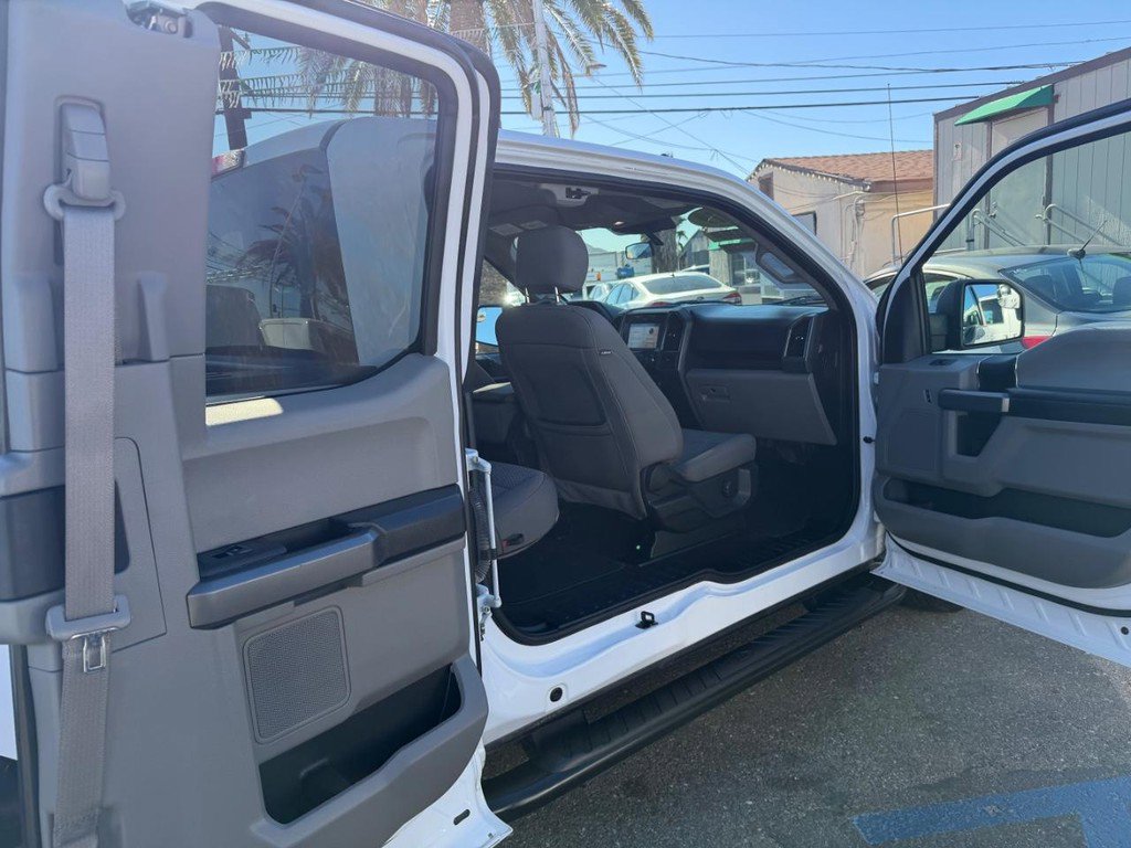 Used 2019 Ford F150 XLT image 28