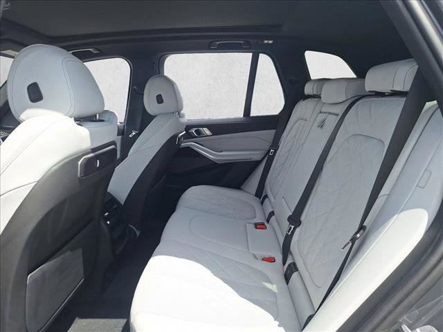 Used 2025 BMW X5 sDrive40i w/ Premium Package RWD image 15