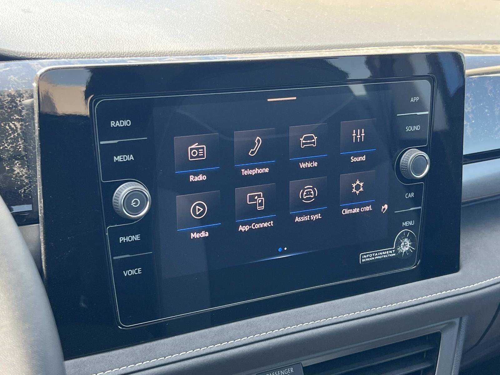 New 2026 Volkswagen Taos SE FWD image 13
