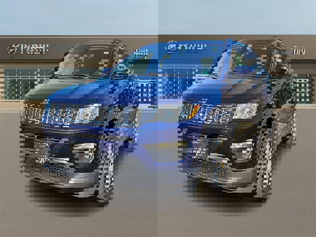 Used 2020 Jeep Compass Latitude w/ Popular Equipment Group image 1