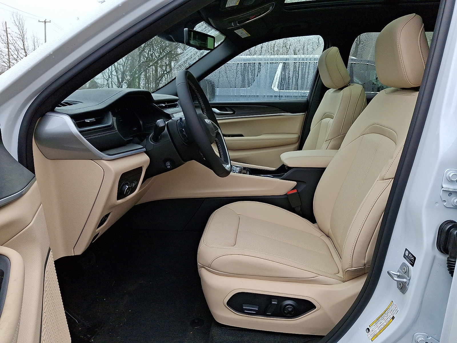 New 2026 Jeep Grand Cherokee Limited image 9