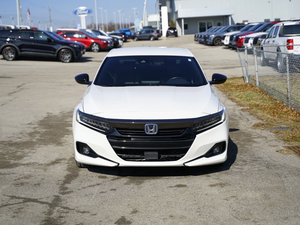 Used 2022 Honda Accord Sport image 3