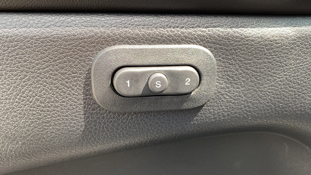 Used 2021 Jeep Grand Cherokee Limited w/ Quick Order Package 2GK 80th AWD/4WD image 33