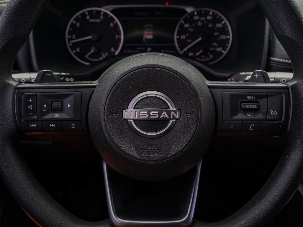 Used 2023 Nissan Rogue S FWD image 25