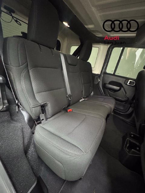 Used 2021 Jeep Wrangler Unlimited Sport AWD/4WD image 29