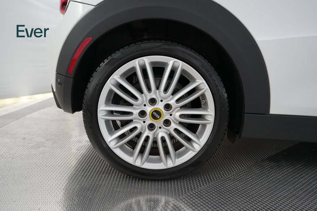 Used 2024 MINI Cooper SE FWD image 9