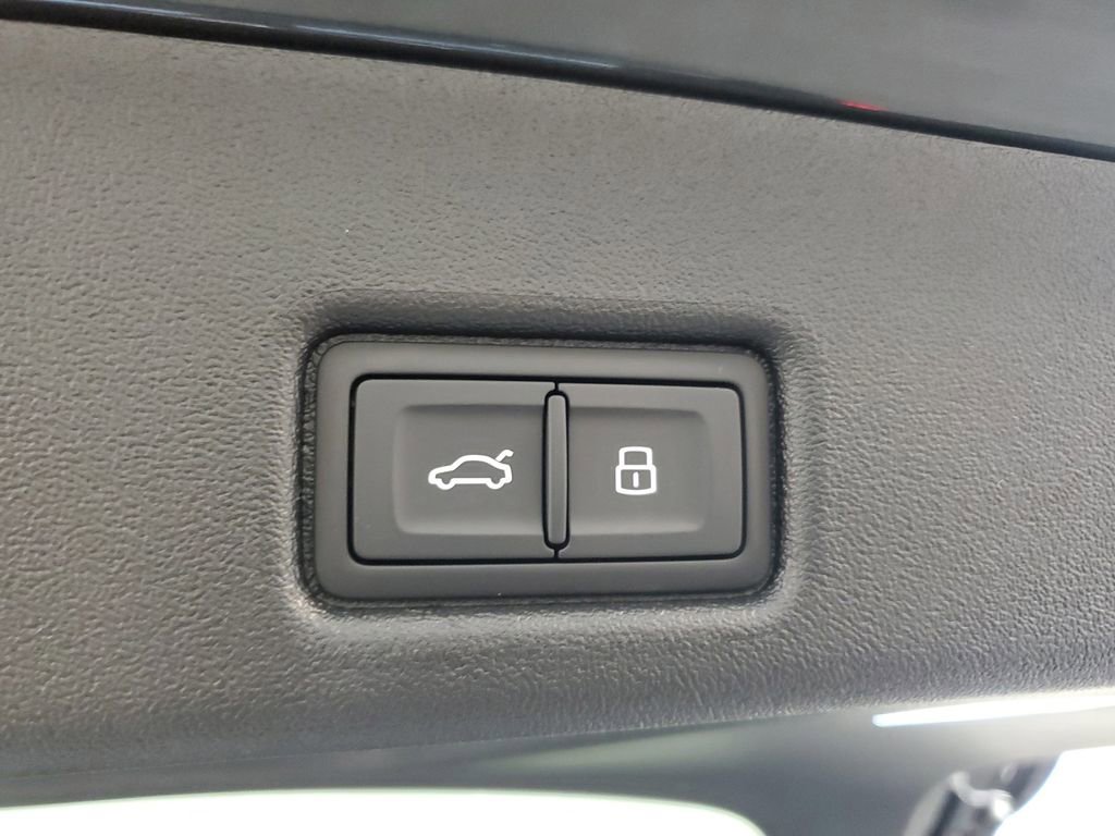 New 2026 Audi Q5 Premium Plus AWD/4WD image 10