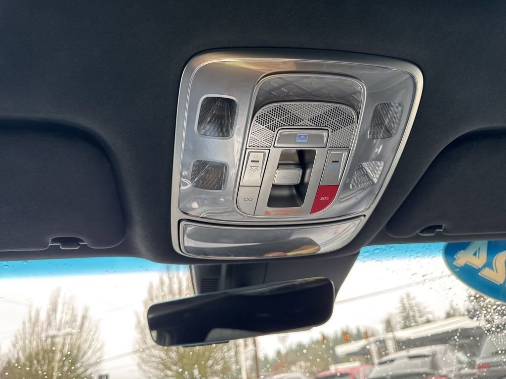 Used 2024 Genesis G90 3.5T image 34