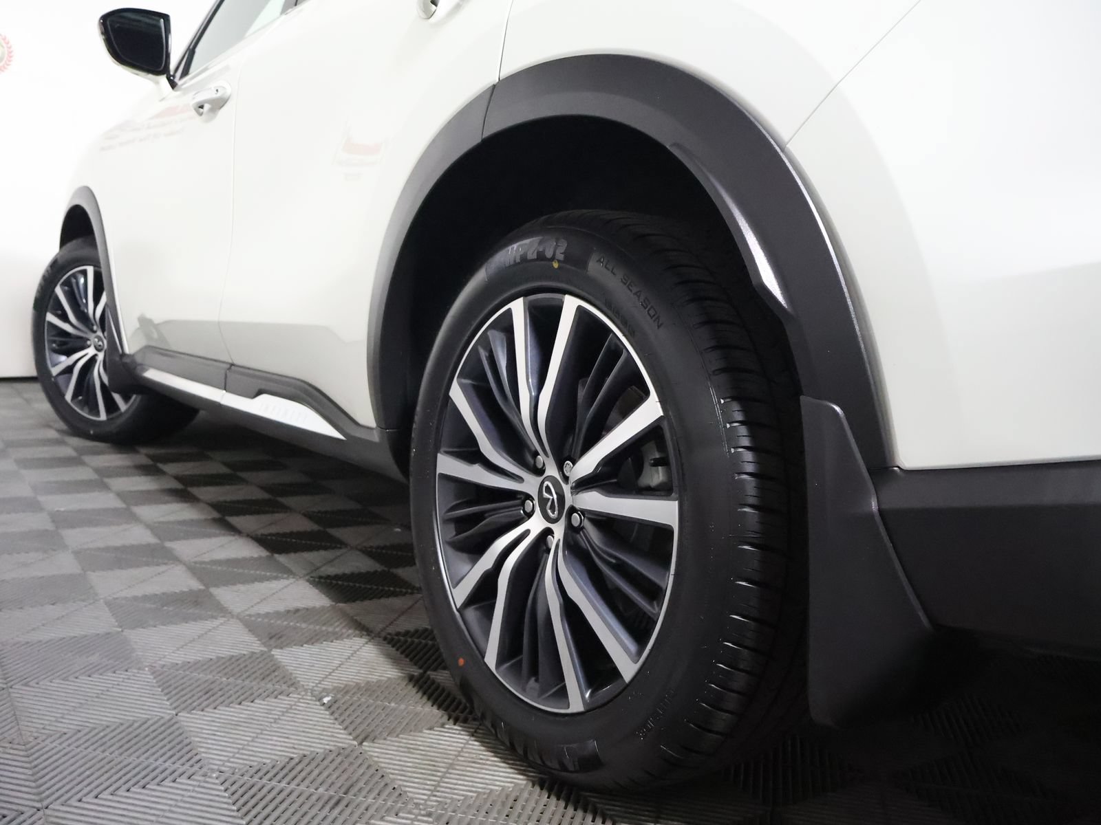 Used 2024 INFINITI QX60 Autograph AWD/4WD image 16
