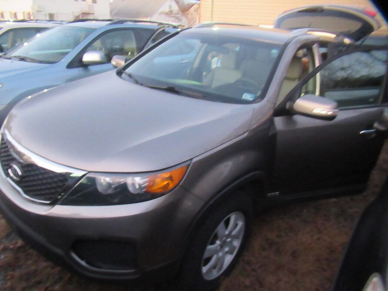 Used 2013 Kia Sorento LX image 8