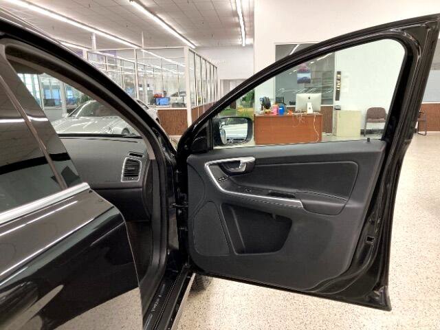 Used 2015 Volvo XC60 3.2 Premier Plus image 36