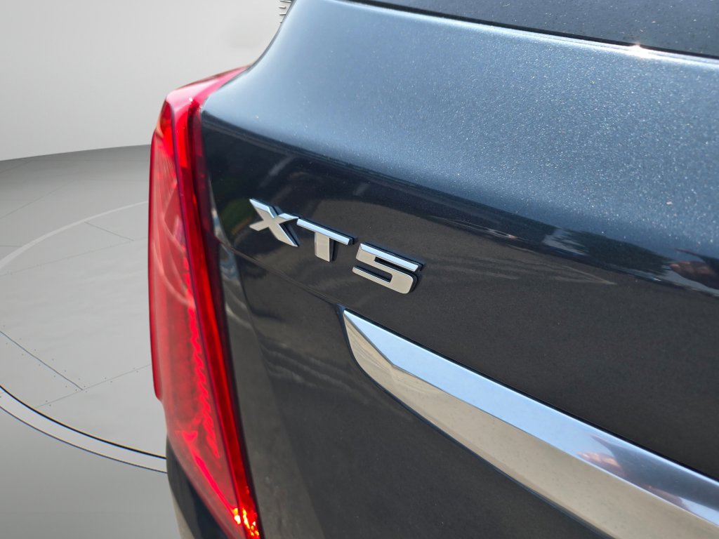 Used 2019 Cadillac XT5 Luxury image 28