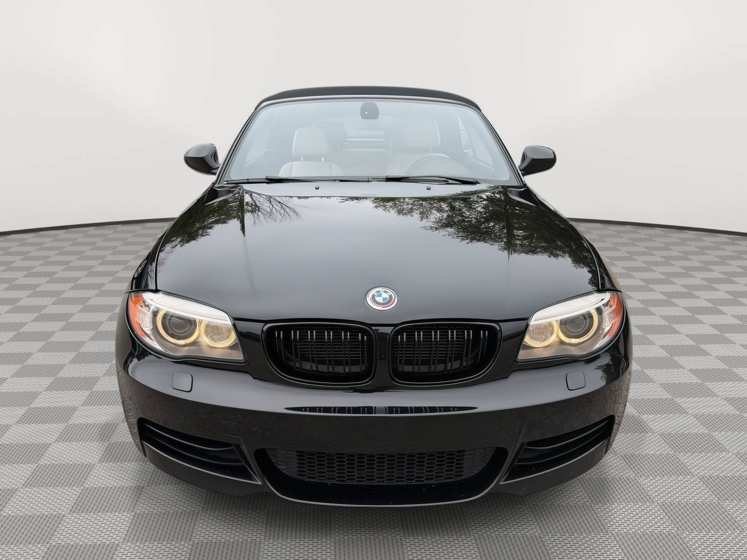 Used 2013 BMW 135i Convertible RWD image 10