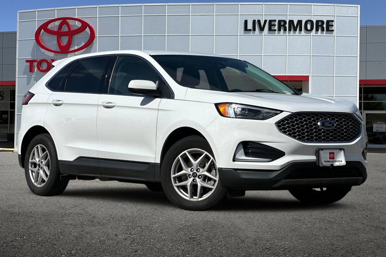 Used 2024 Ford Edge SEL AWD/4WD image 2