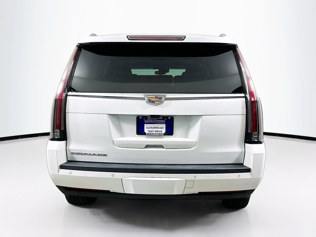 Used 2018 Cadillac Escalade Luxury AWD/4WD image 15