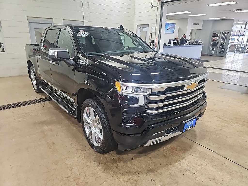 Used 2024 Chevrolet Silverado 1500 High Country w/ High Country Premium Package image 9