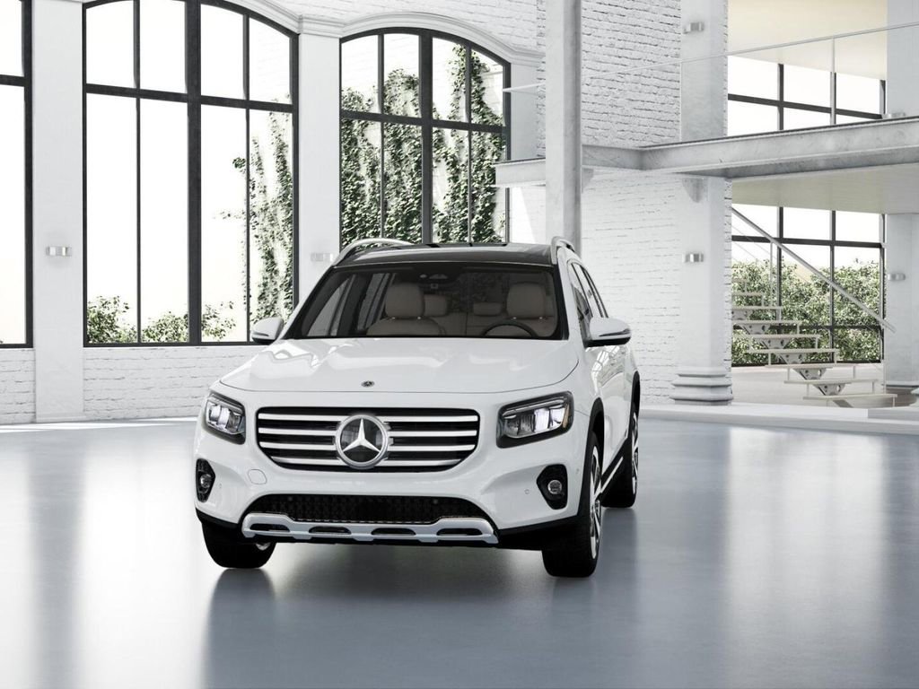 Used 2026 Mercedes-Benz GLB 250 4MATIC image 42