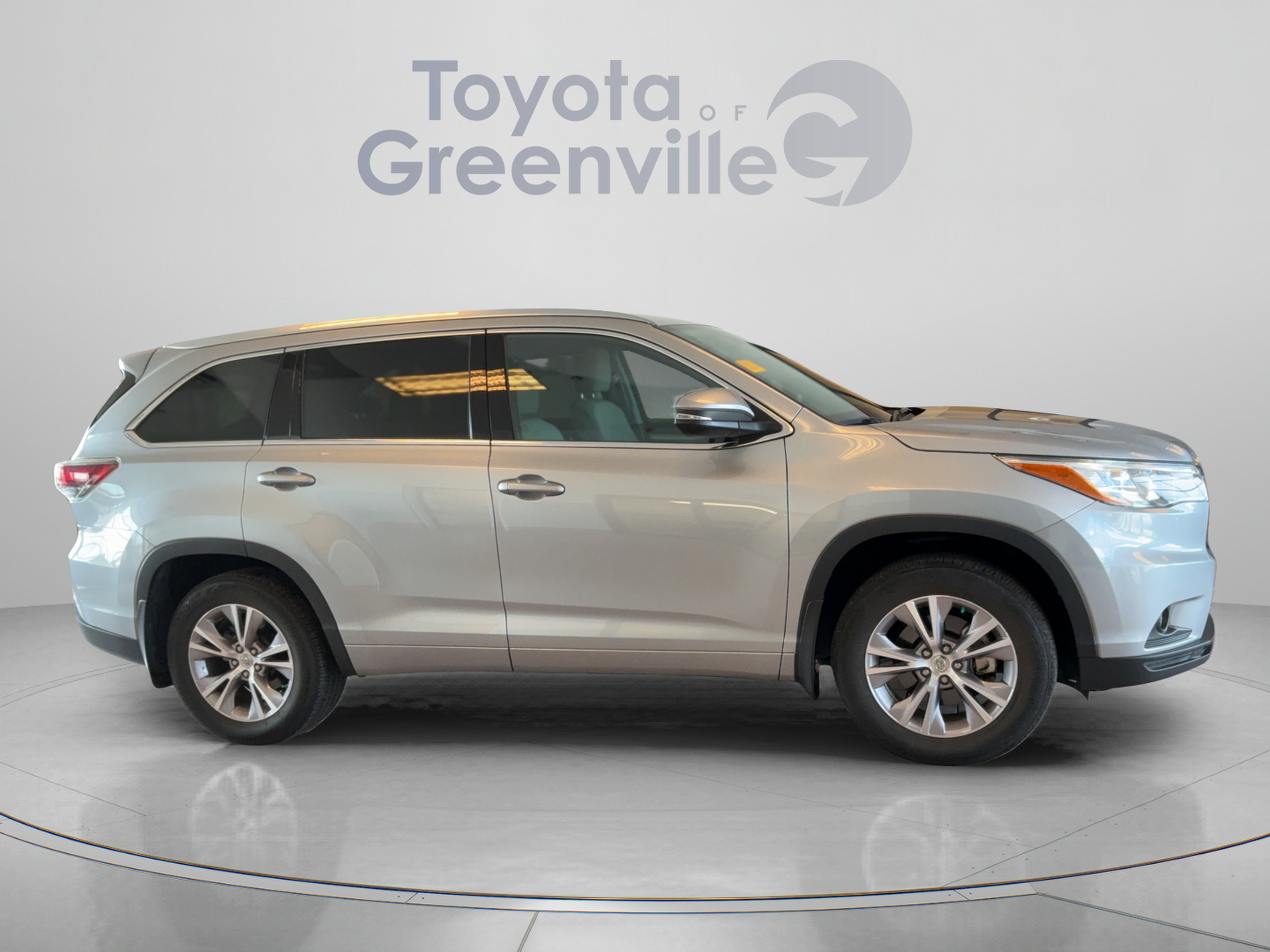 Used 2015 Toyota Highlander XLE AWD/4WD image 7