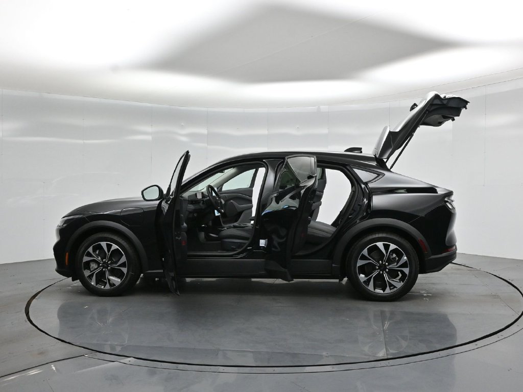 New 2026 Ford Mustang Mach-E Select RWD image 32