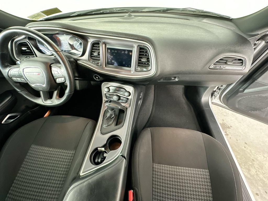 Used 2022 Dodge Challenger GT RWD image 10