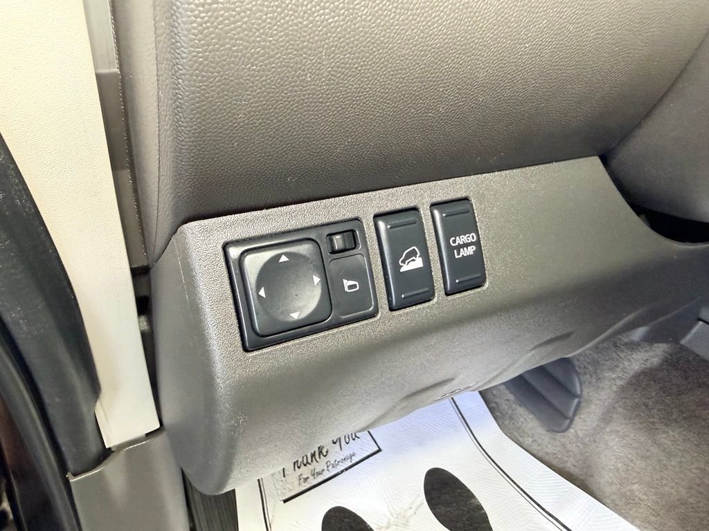 Used 2018 Nissan Frontier PRO-4X AWD/4WD image 17