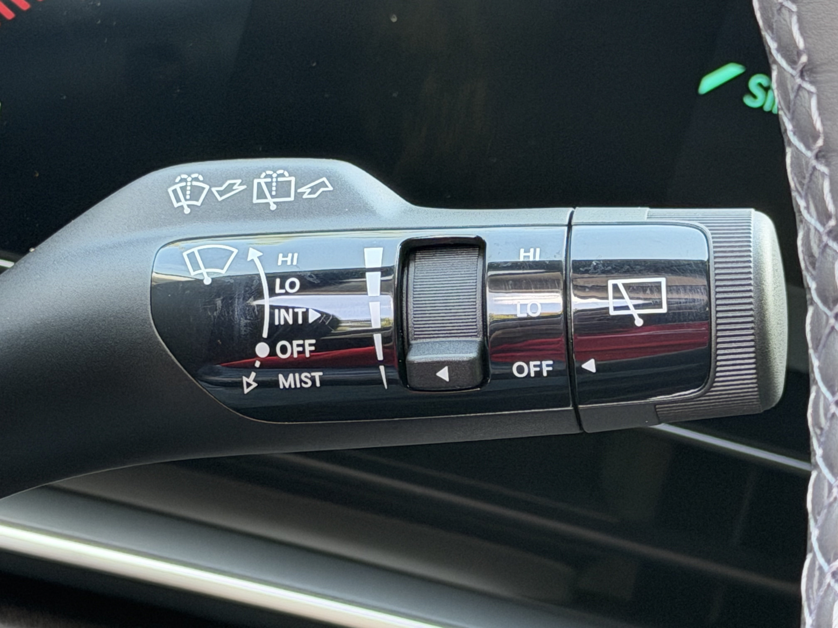 New 2026 Kia Carnival EX FWD image 15