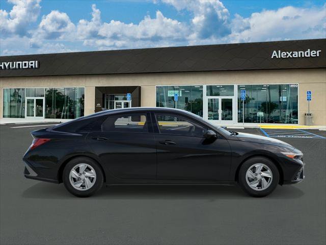 New 2026 Hyundai Elantra SE FWD image 7