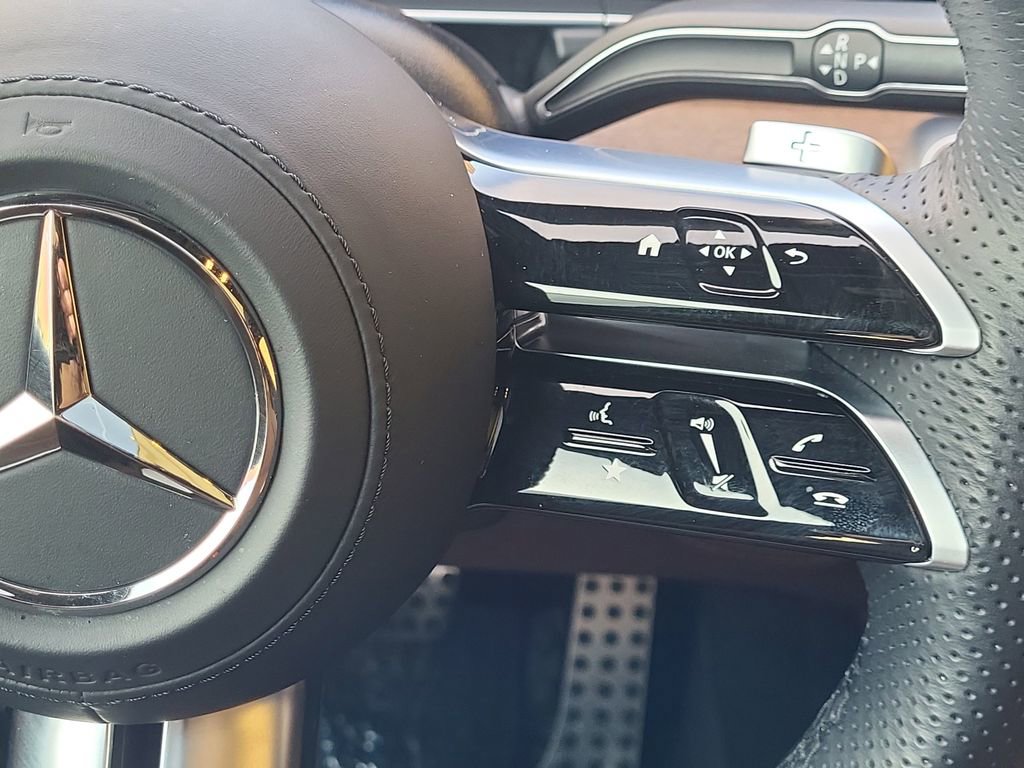 Used 2024 Mercedes-Benz GLS 450 4MATIC image 27