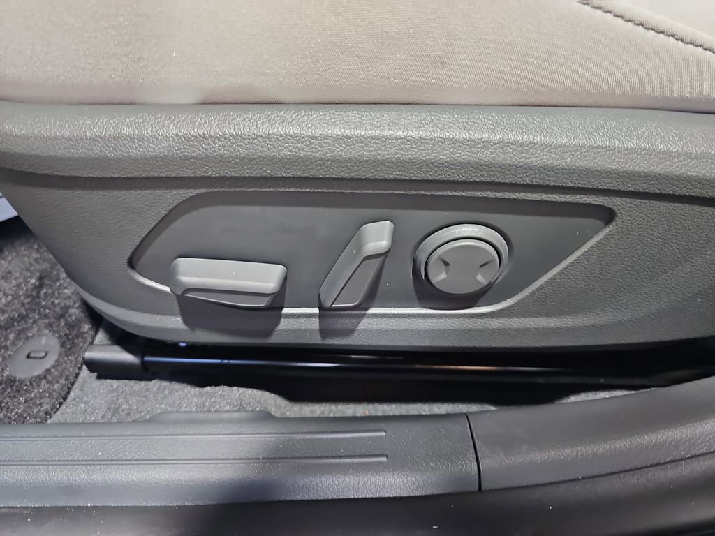 New 2026 Hyundai Sonata SEL FWD image 30