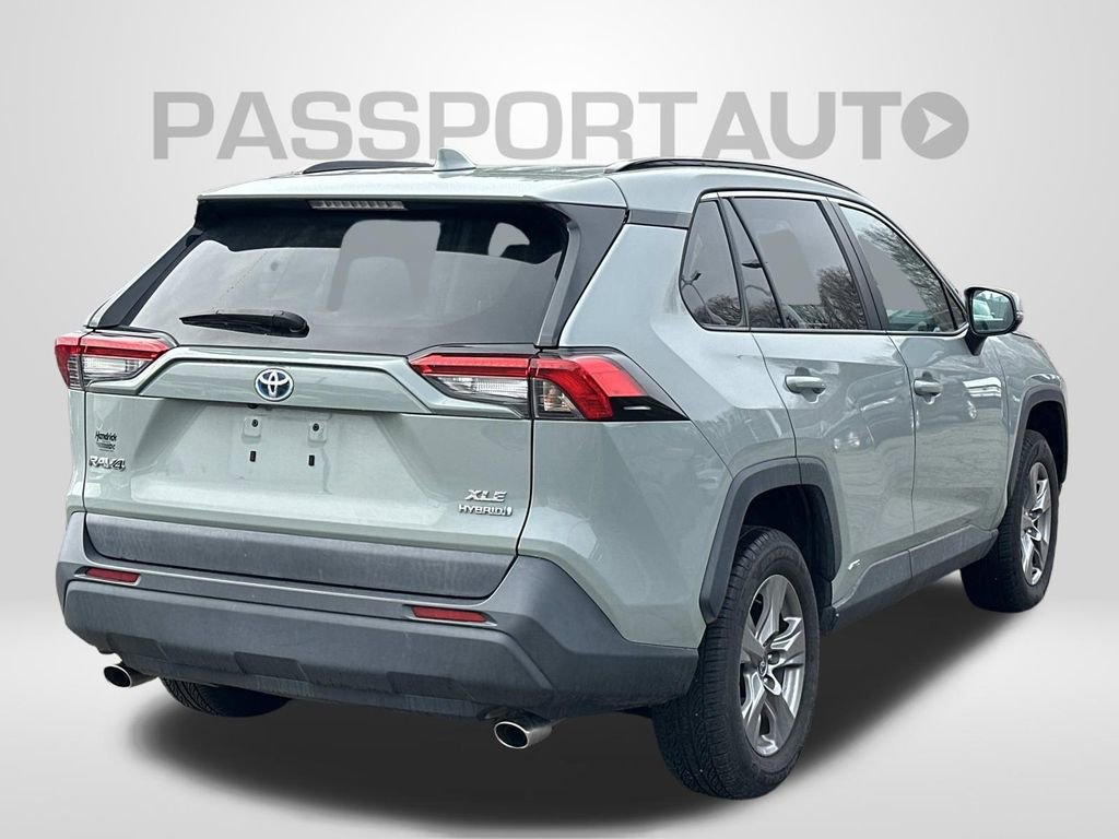 Used 2022 Toyota RAV4 XLE image 5