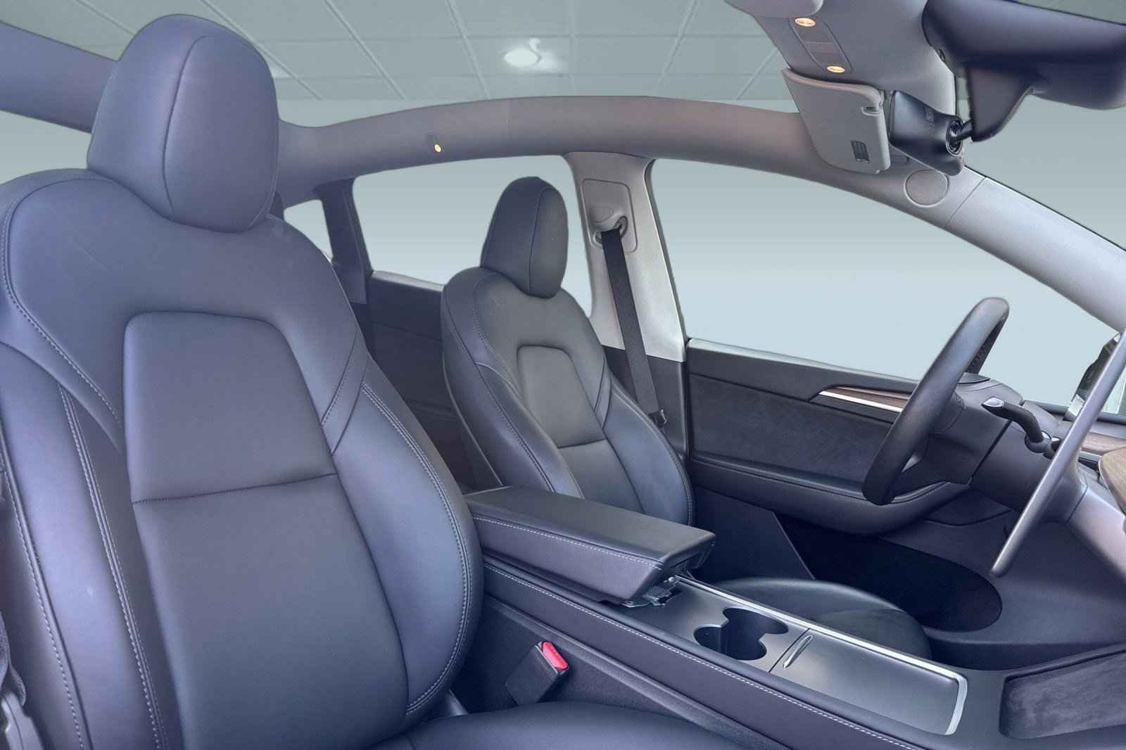 Used 2024 Tesla Model Y Long Range image 29