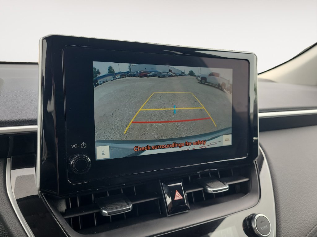 Used 2025 Toyota Corolla Cross XLE FWD image 23