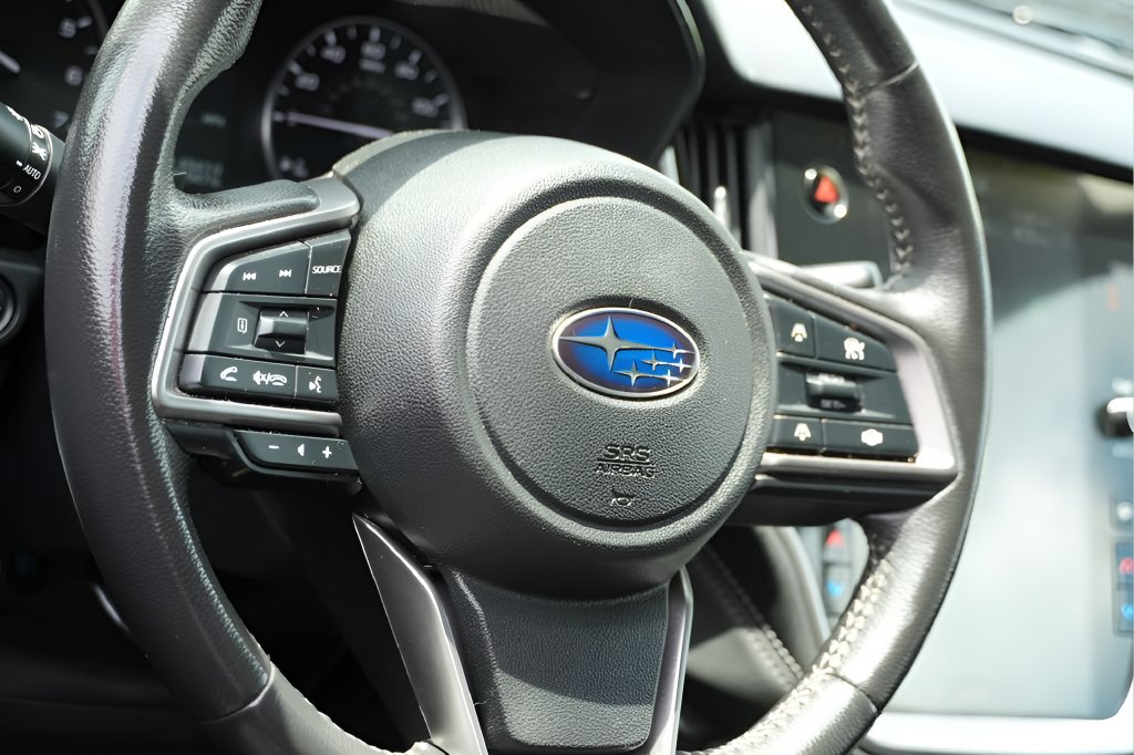 Used 2024 Subaru Outback Premium AWD/4WD image 13