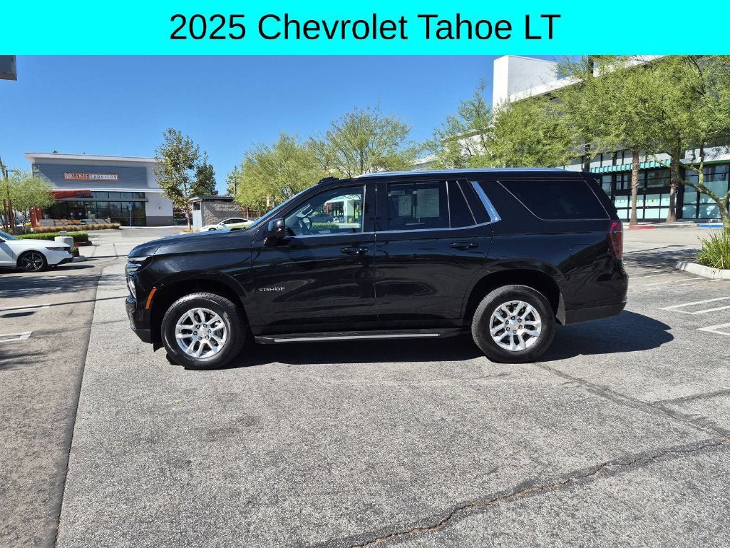 Used 2025 Chevrolet Tahoe LT AWD/4WD image 3