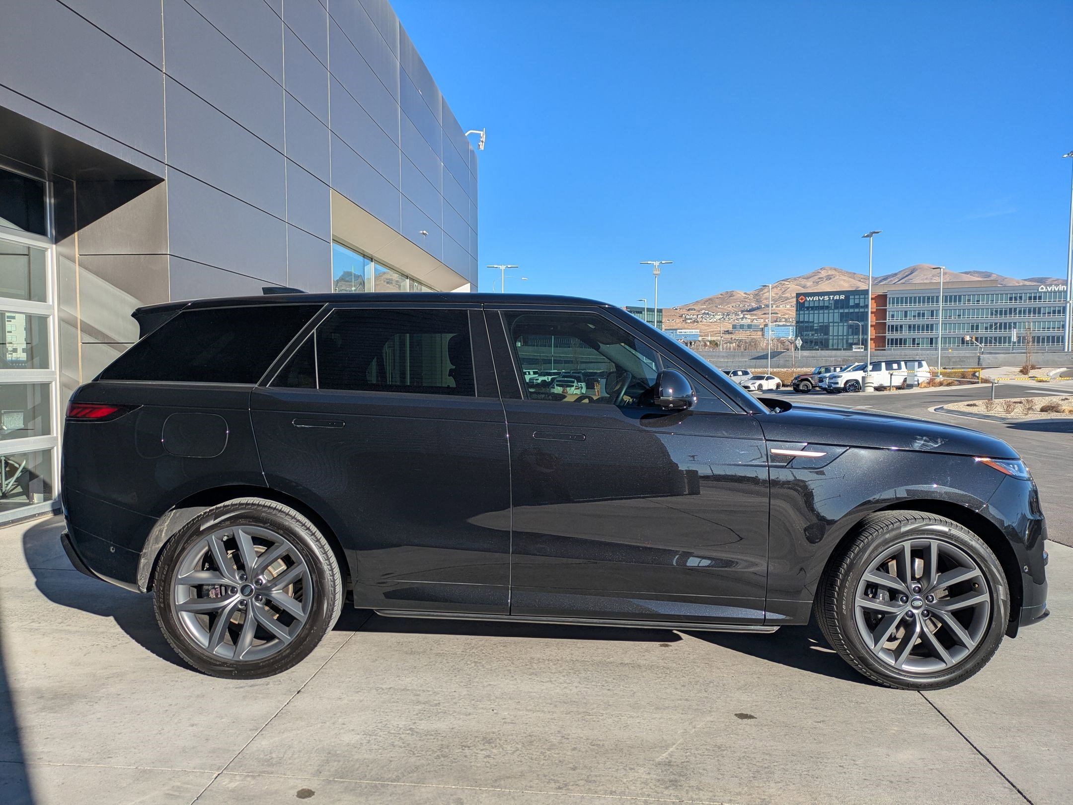 Certified 2024 Land Rover Range Rover Sport Dynamic SE image 5