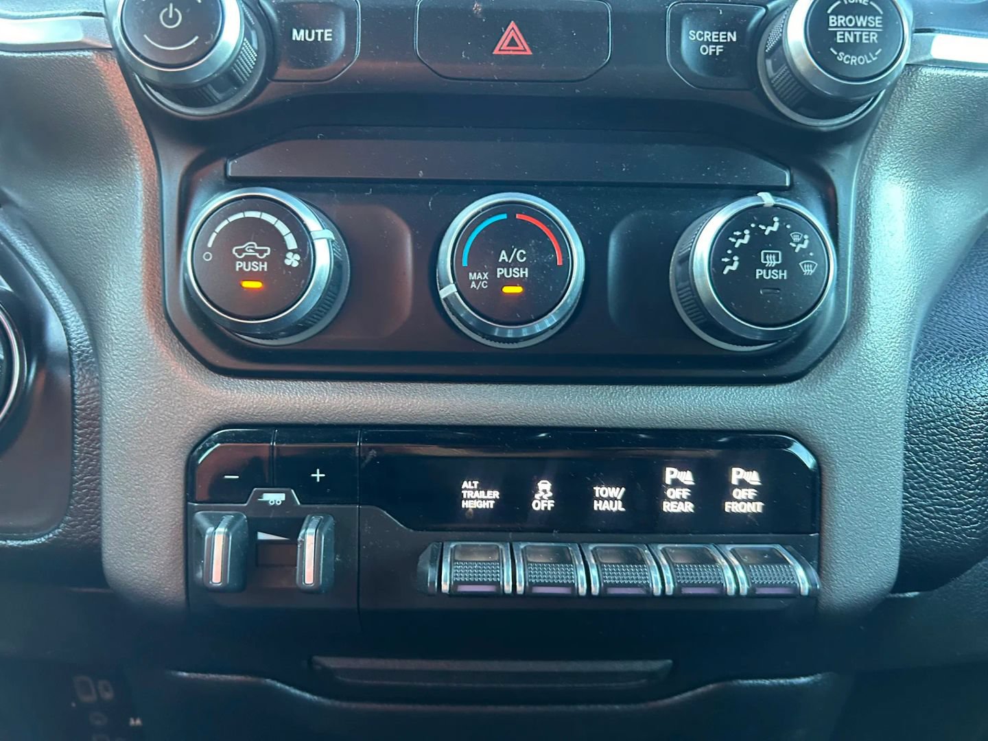 Used 2020 RAM 3500 Lone Star w/ Towing Technology Group AWD/4WD image 29