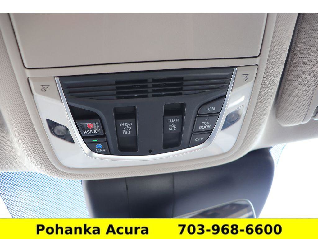 Certified 2025 Acura RDX SH-AWD w/ Technology Package image 18