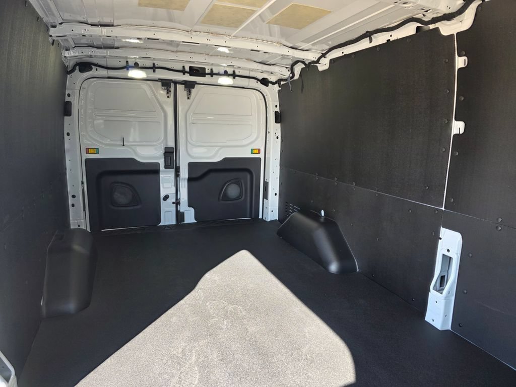 New 2026 Ford Transit 250 148 Medium Roof w/ Load Area Protection Package RWD image 26