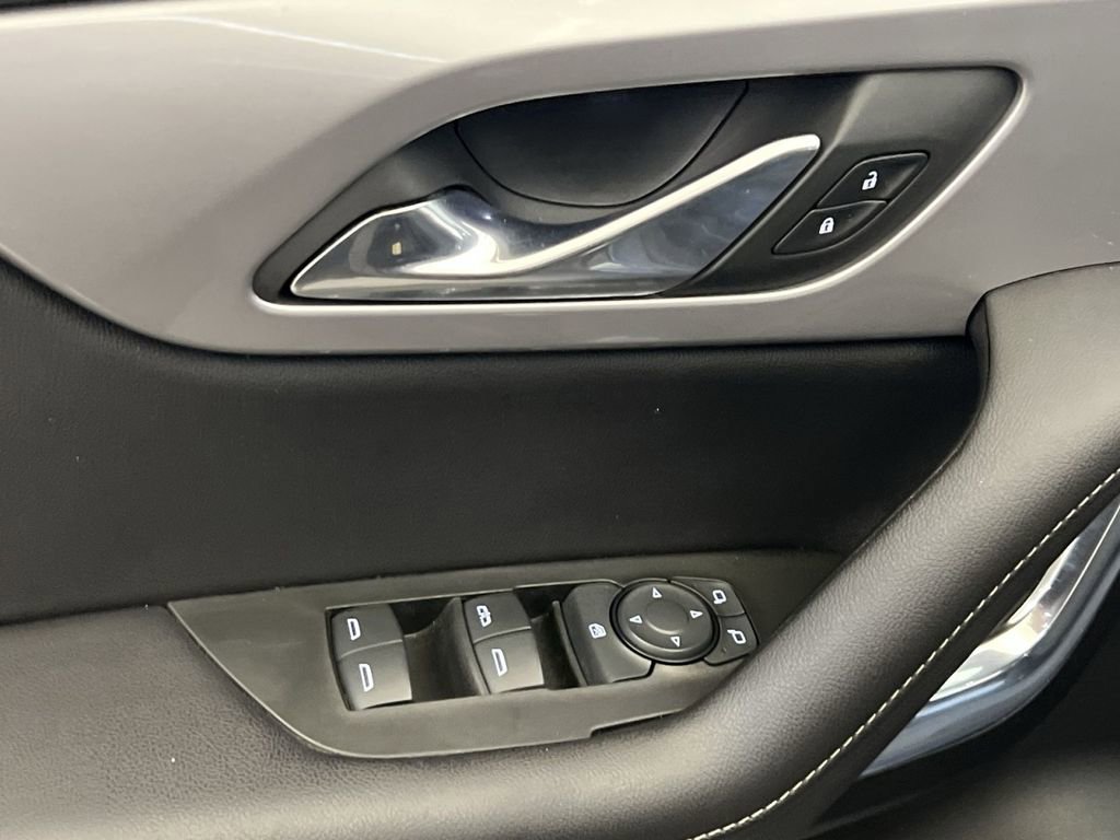 Used 2023 Chevrolet Blazer LT w/ Midnight/Sport Edition image 13