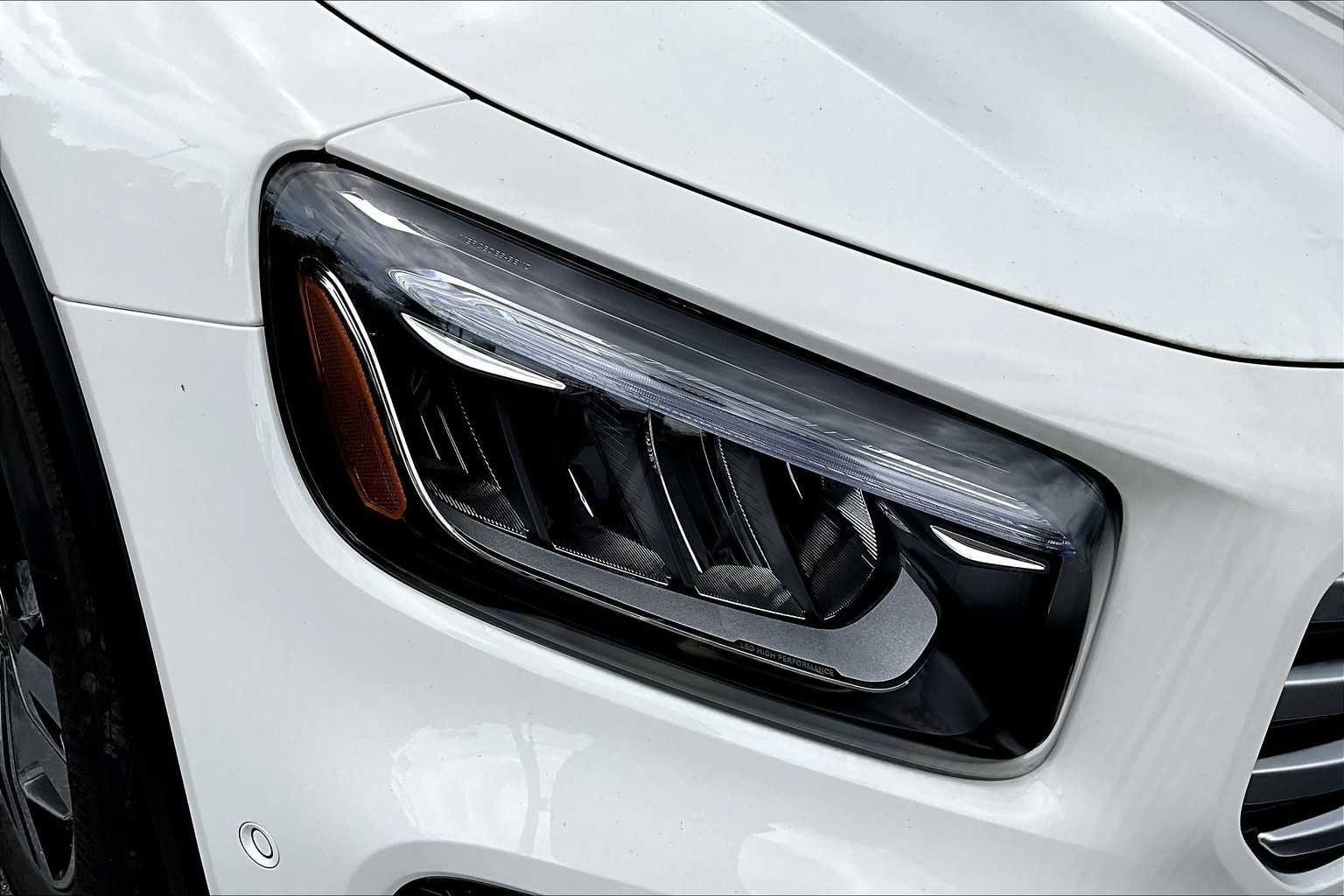 Used 2025 Mercedes-Benz GLB 250 image 13