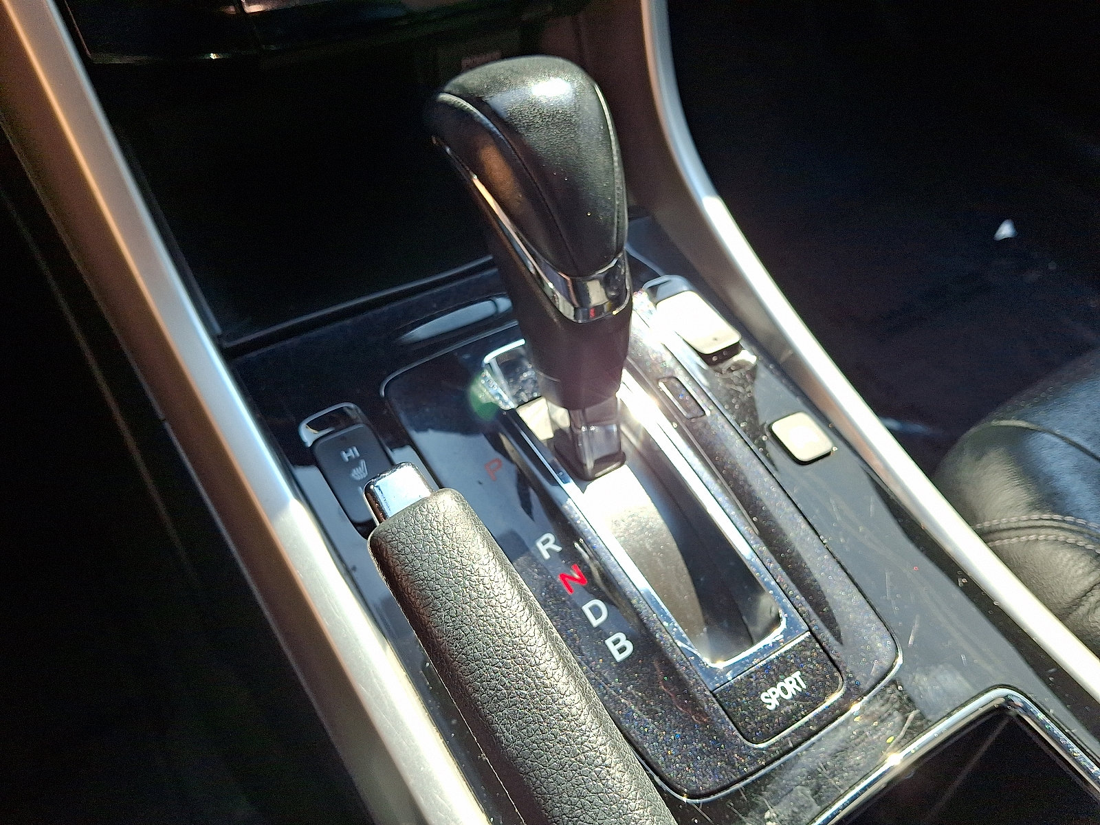 Used 2017 Honda Accord Touring image 12