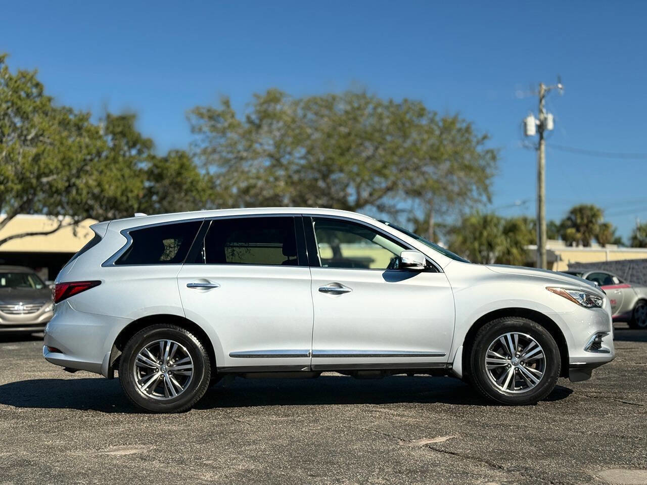 Used 2019 INFINITI QX60 Pure image 10