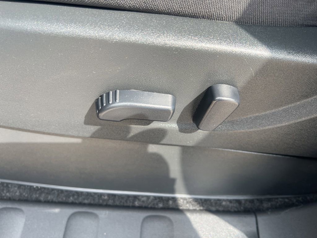 Certified 2023 Nissan Frontier SV w/ Technology Package image 44