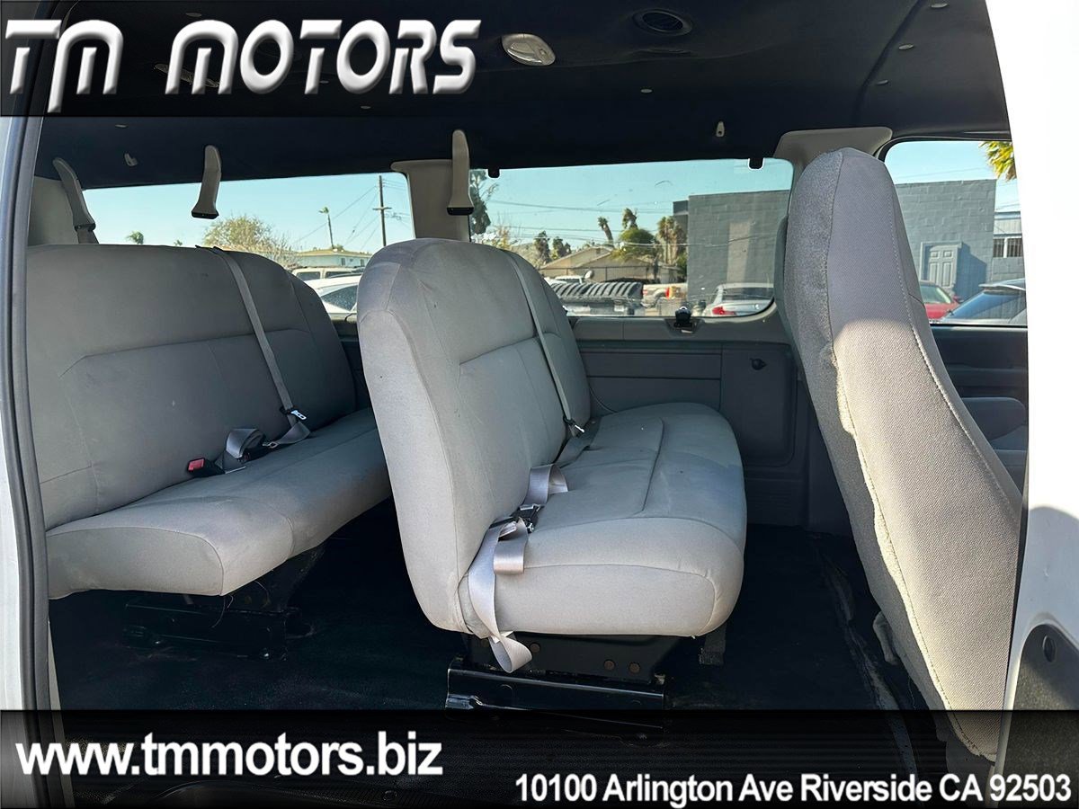 Used 2008 Ford E-350 and Econoline 350 XLT RWD image 9