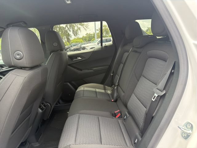 New 2027 Chevrolet Equinox LT w/ Safety and Technology Package FWD image 21